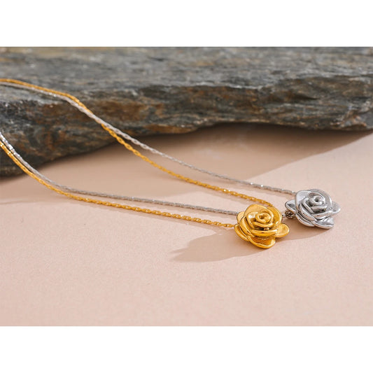 Collier Élégant Fleur Dorée Stéréoscopique