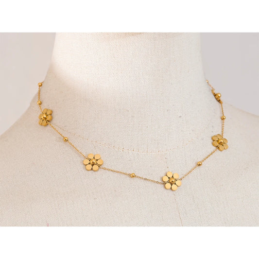Collier Fleur Doré  - Élégance Étanche