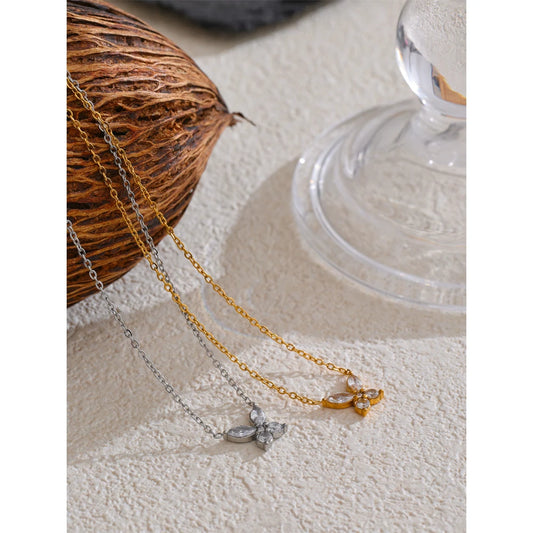 Collier Papillon Cristaux Étincelants Élégant
